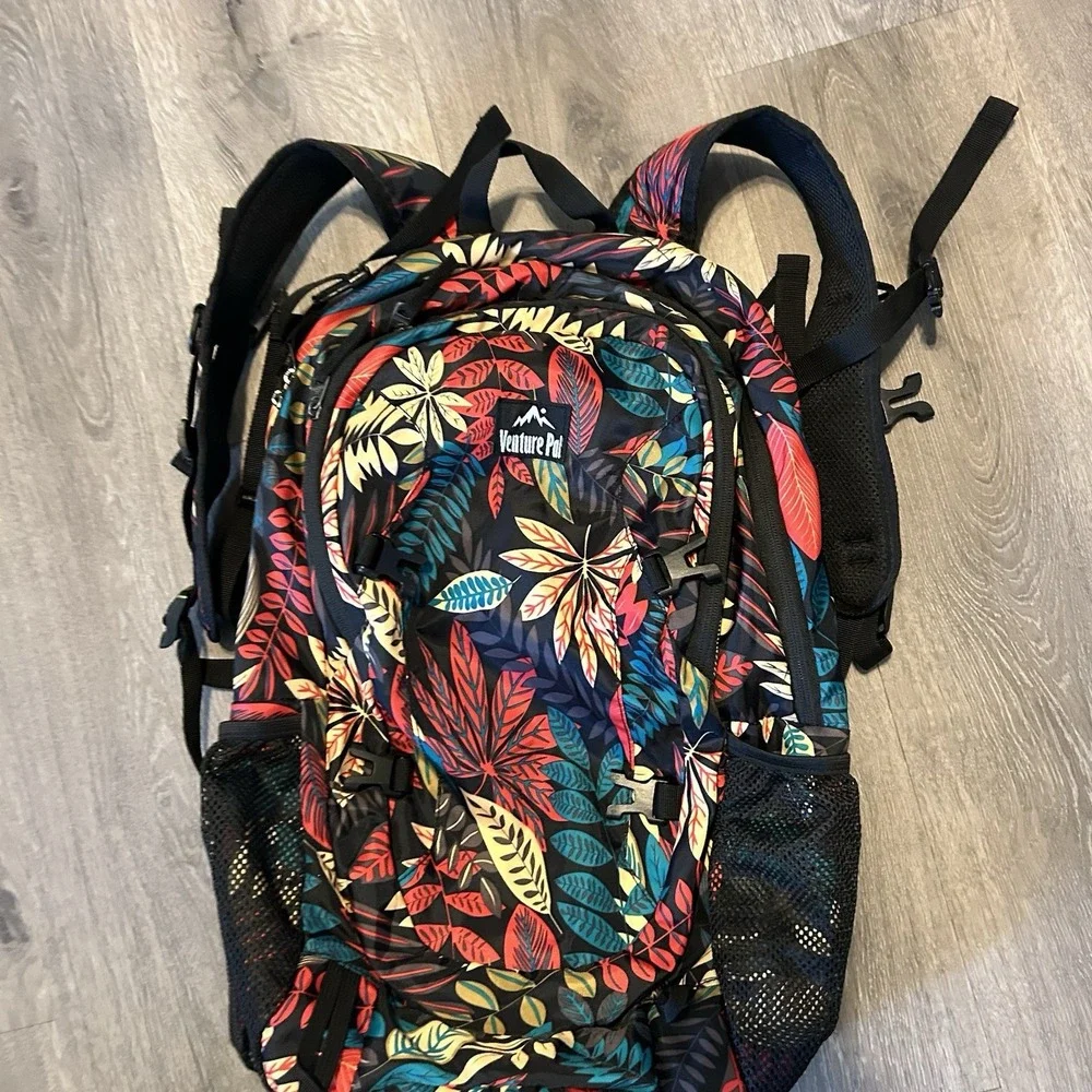Venture Pal Packable Travel Hiking Backpack Daypack Waterproof Area Light 40L